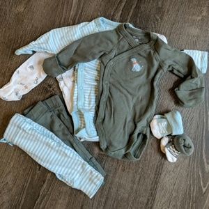 Carter's Newborn Boy Bodysuits, Pants & Socks